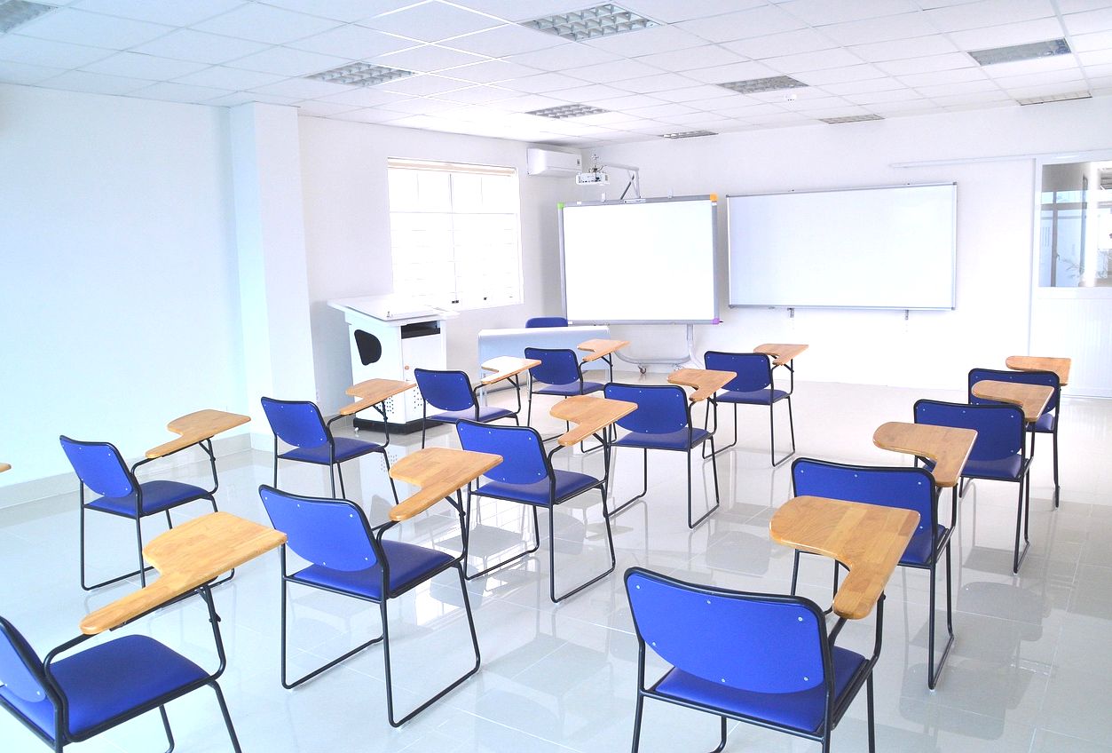 Faute de pouvoir recevoir les copies d’examen, des écoles pourraient devoir annuler le CESS et le CE1D