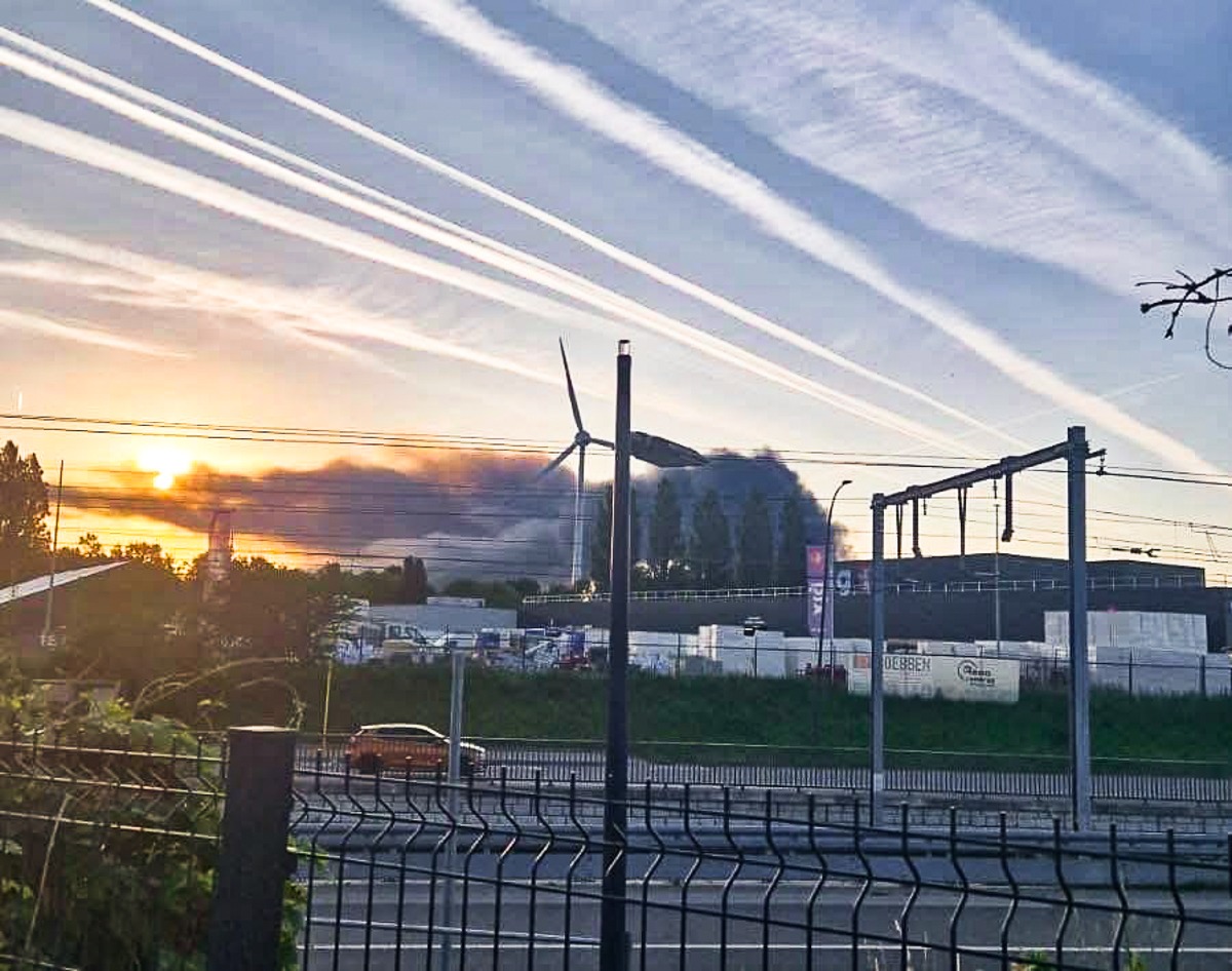 Incendie et gros dégagement de fumée dans le parc industriel des Hauts-Sarts