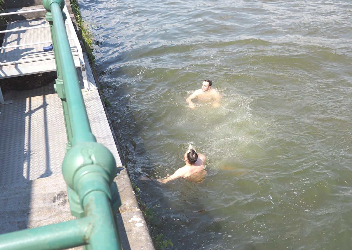 Peut-on se baigner dans la Meuse à la Boverie ou à un autre endroit ? Ou y faire du paddle ?