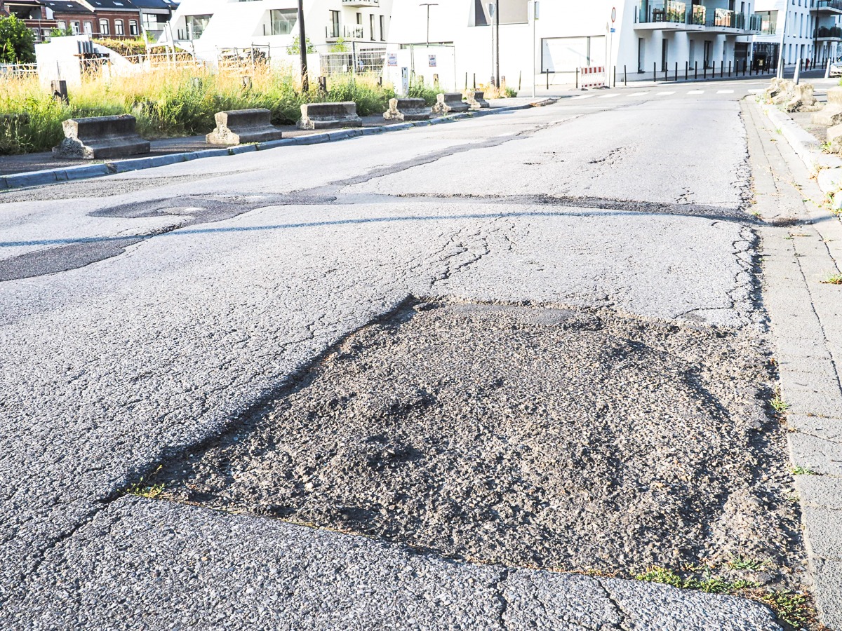 Les entrepreneurs inquiets pour l’état des routes: les investissements pour les travaux de voirie chutent à Liège (-65%) et en Wallonie