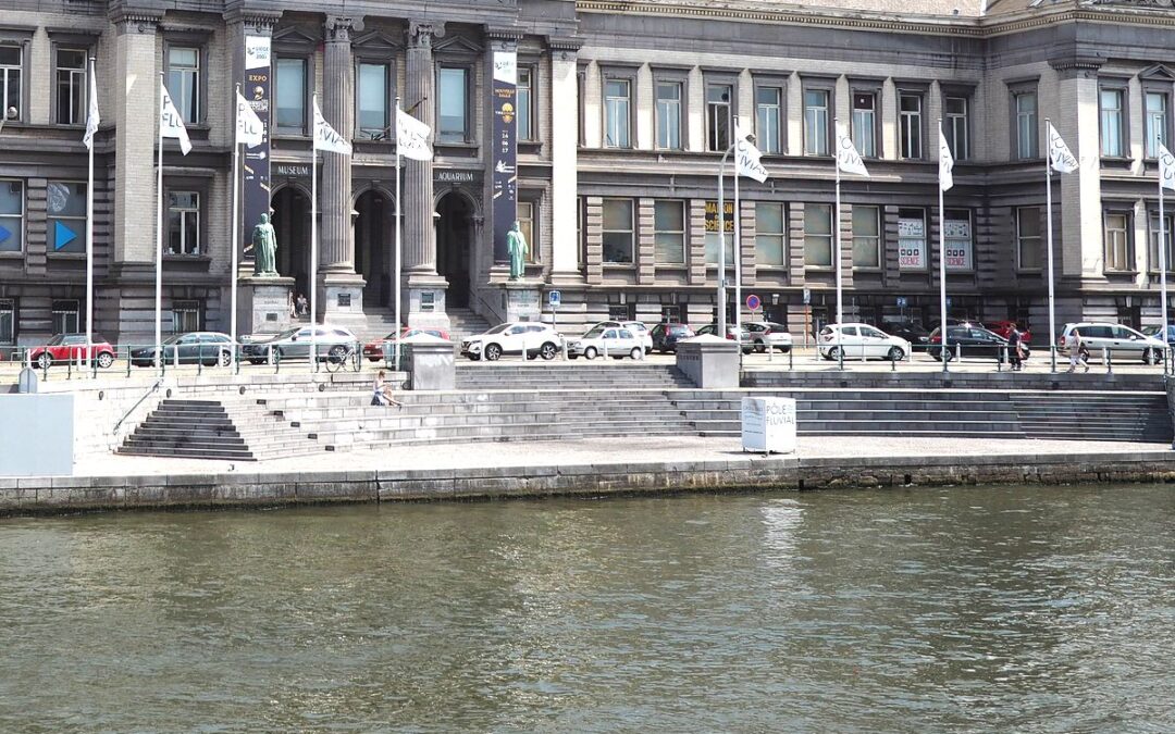 Un corps repêché dans la Meuse le long du quai Van Beneden