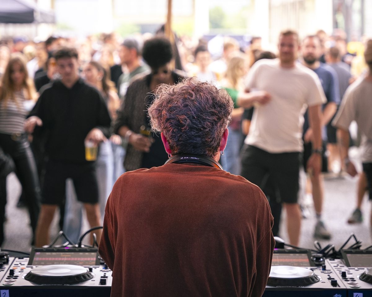 Week-end techno à Ougrée: le Hors-Piste Festival appliquera la tendance « no photo » avec les smartphones