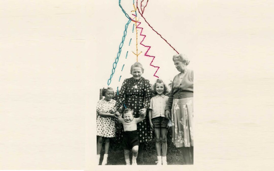 Agenda ► Broderie et collage sur photo de famille avec Cathy Alvarez