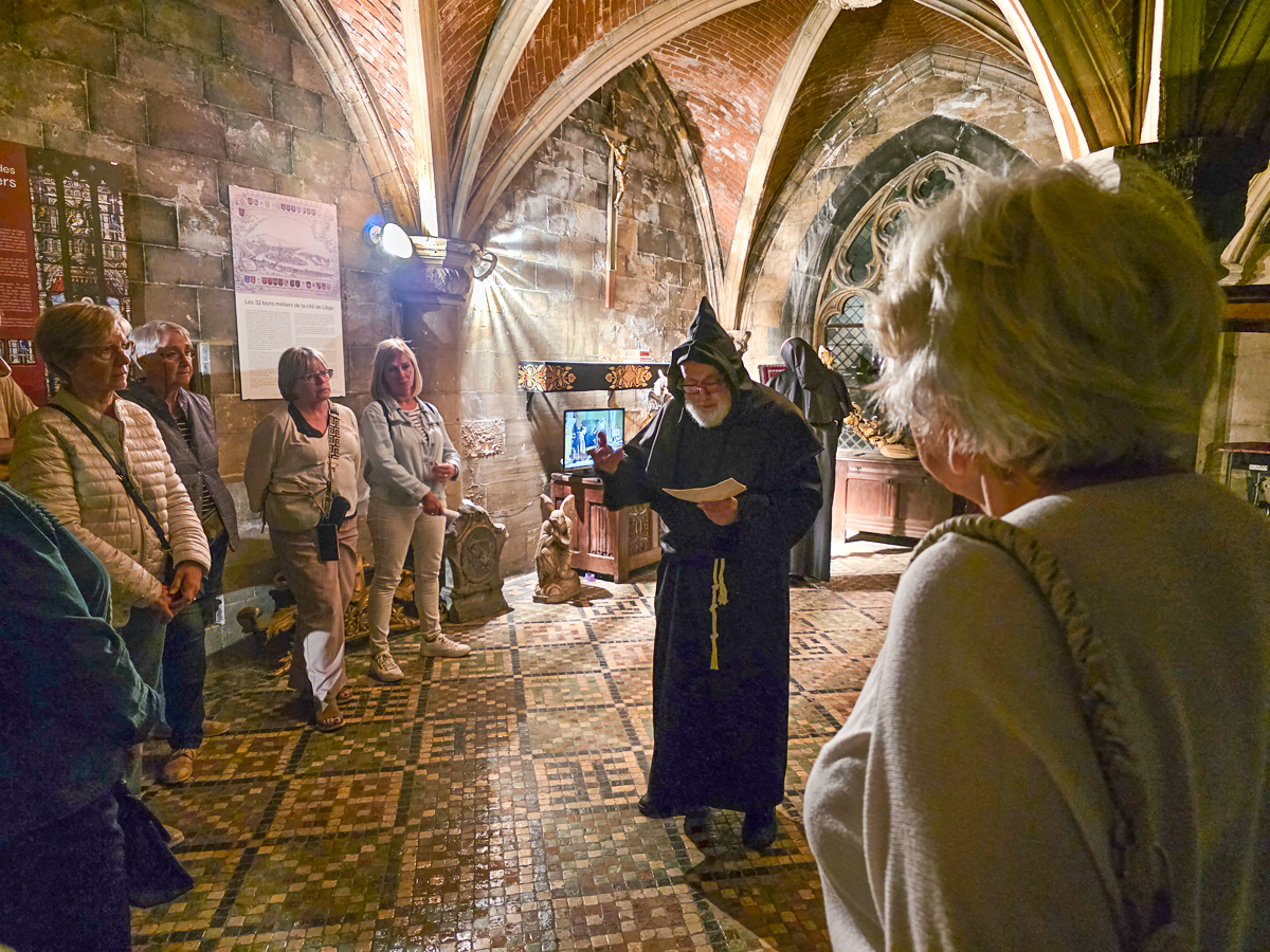 Les moines de retour à Saint-Jacques pour faire découvrir les vestiges de l’abbaye