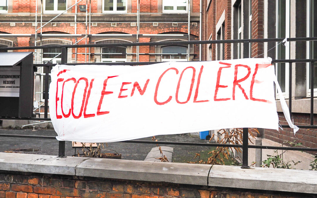 Après les profs, des étudiant en colère: des dégradations signalées par la police ce jeudi matin
