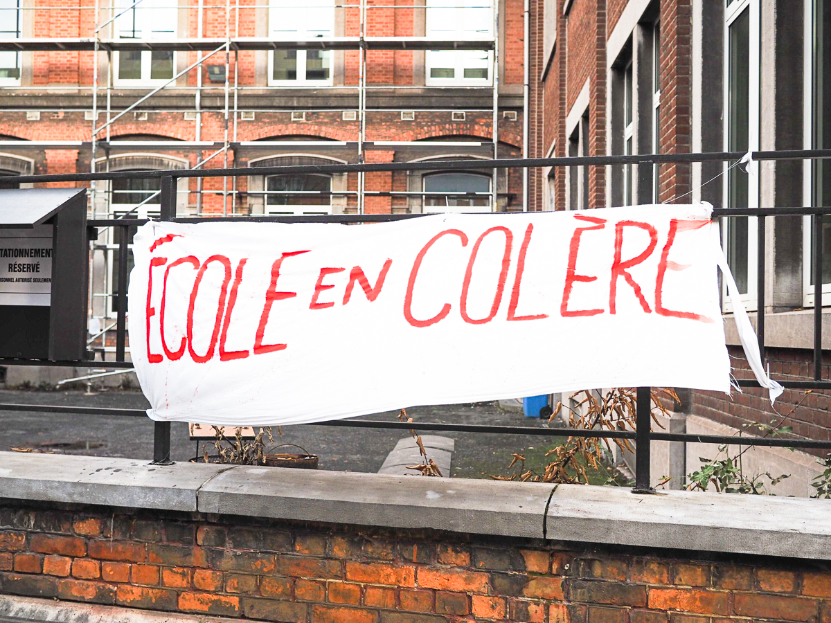 Après les profs, des étudiant en colère: des dégradations signalées par la police ce jeudi matin