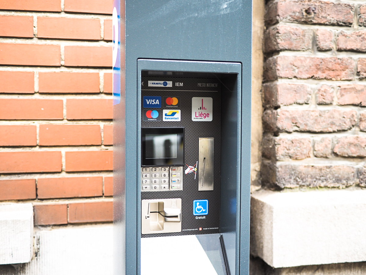 Nouveau système pour les horodateurs à Liège: on pourra enfin payer son stationnement par carte bancaire
